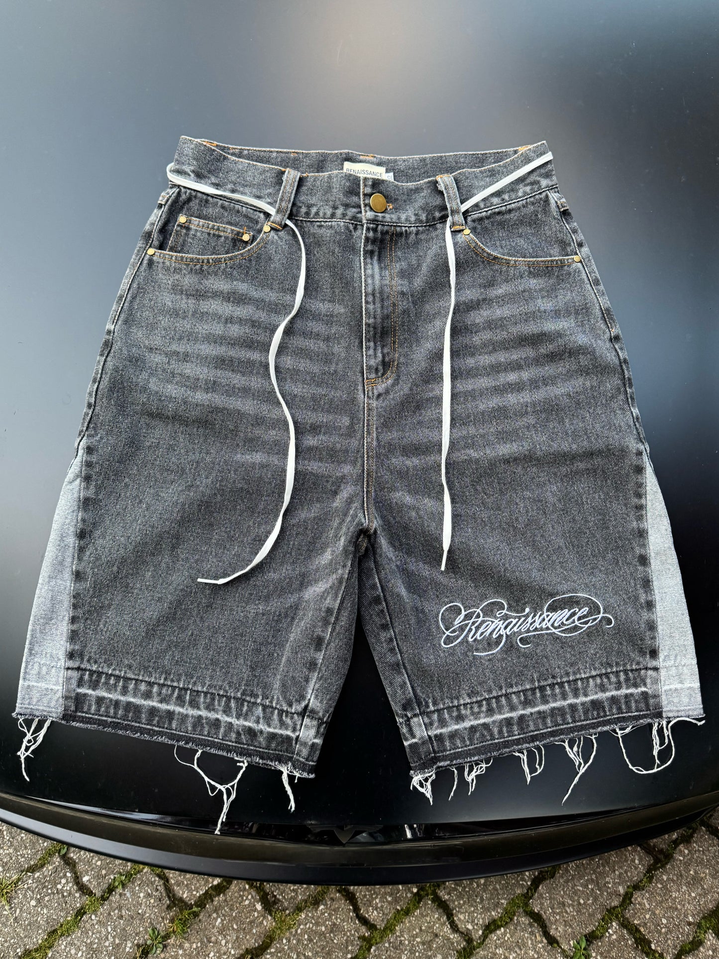 FLARED JORTS